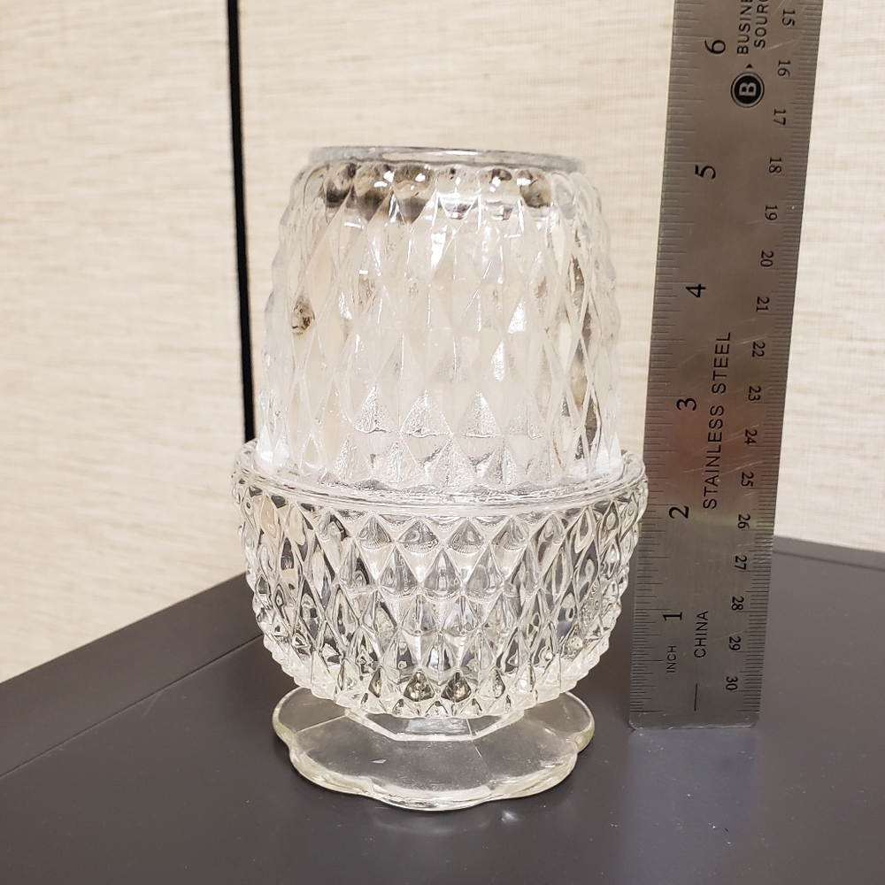 Indiana Glass Company Diamond Point Fairy Light